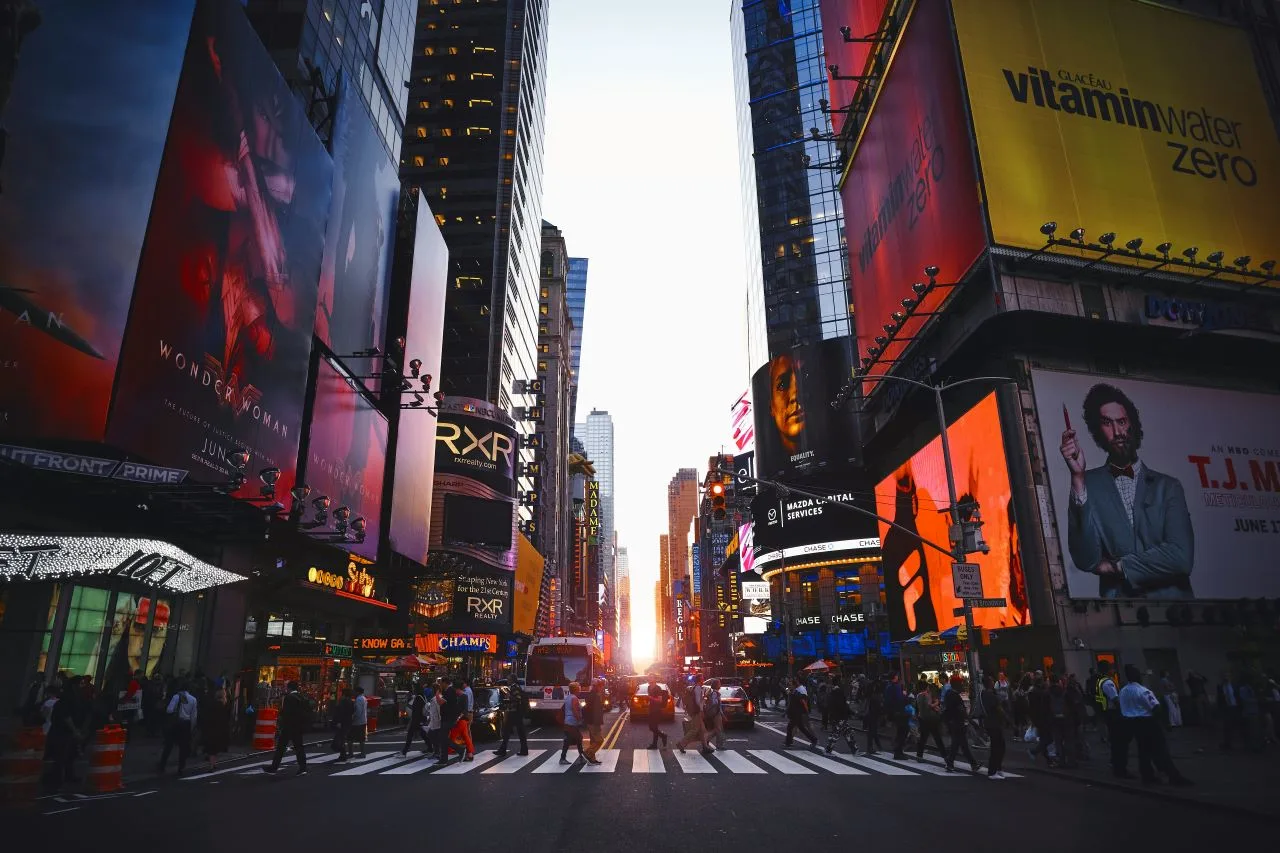 Bin Stores in New York: Discount Deals & Liquidation Finds in NY